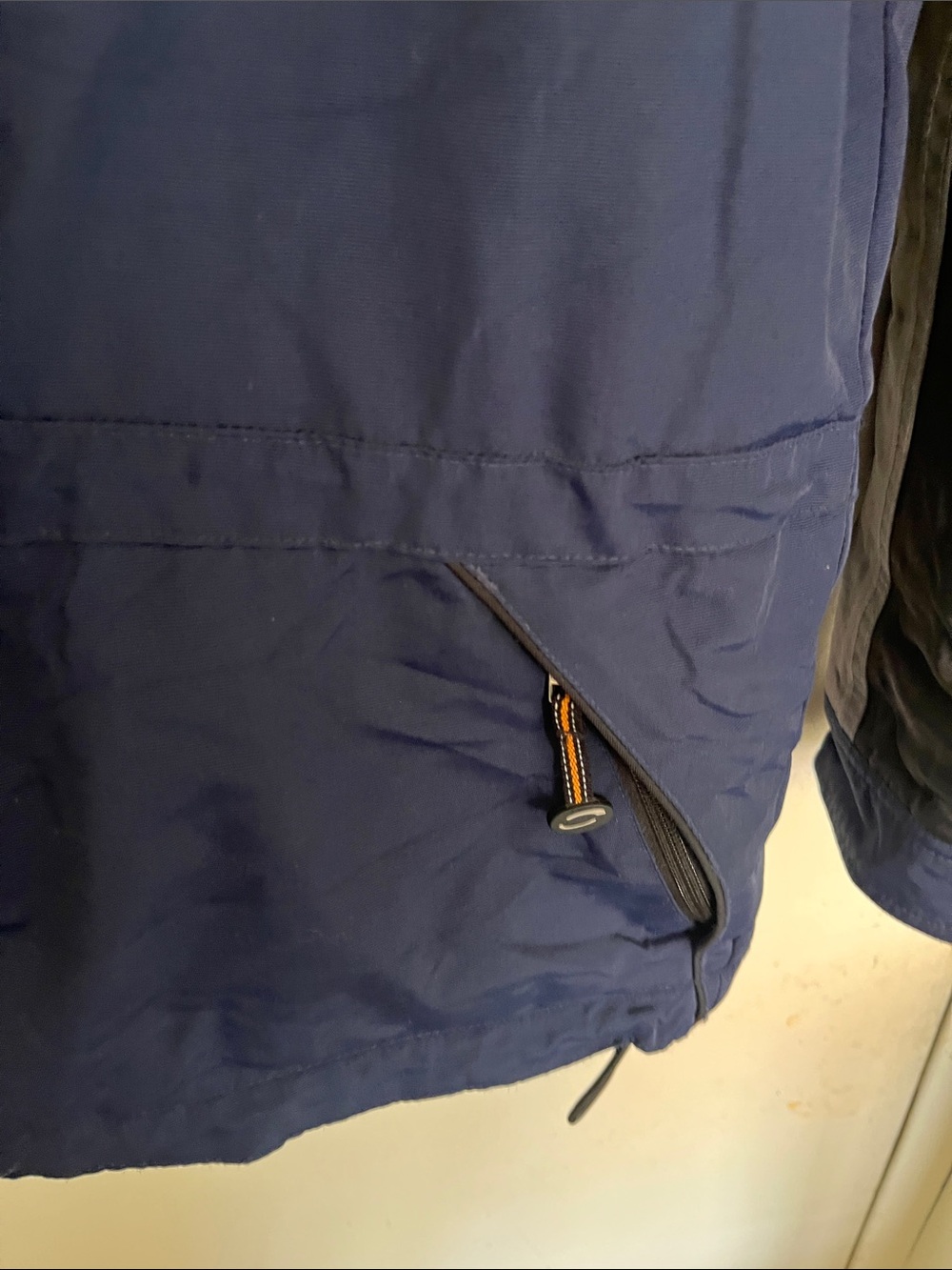 Obermeyer Navy and Black Ski Jacket with Gray Accents - Picture 9 of 12